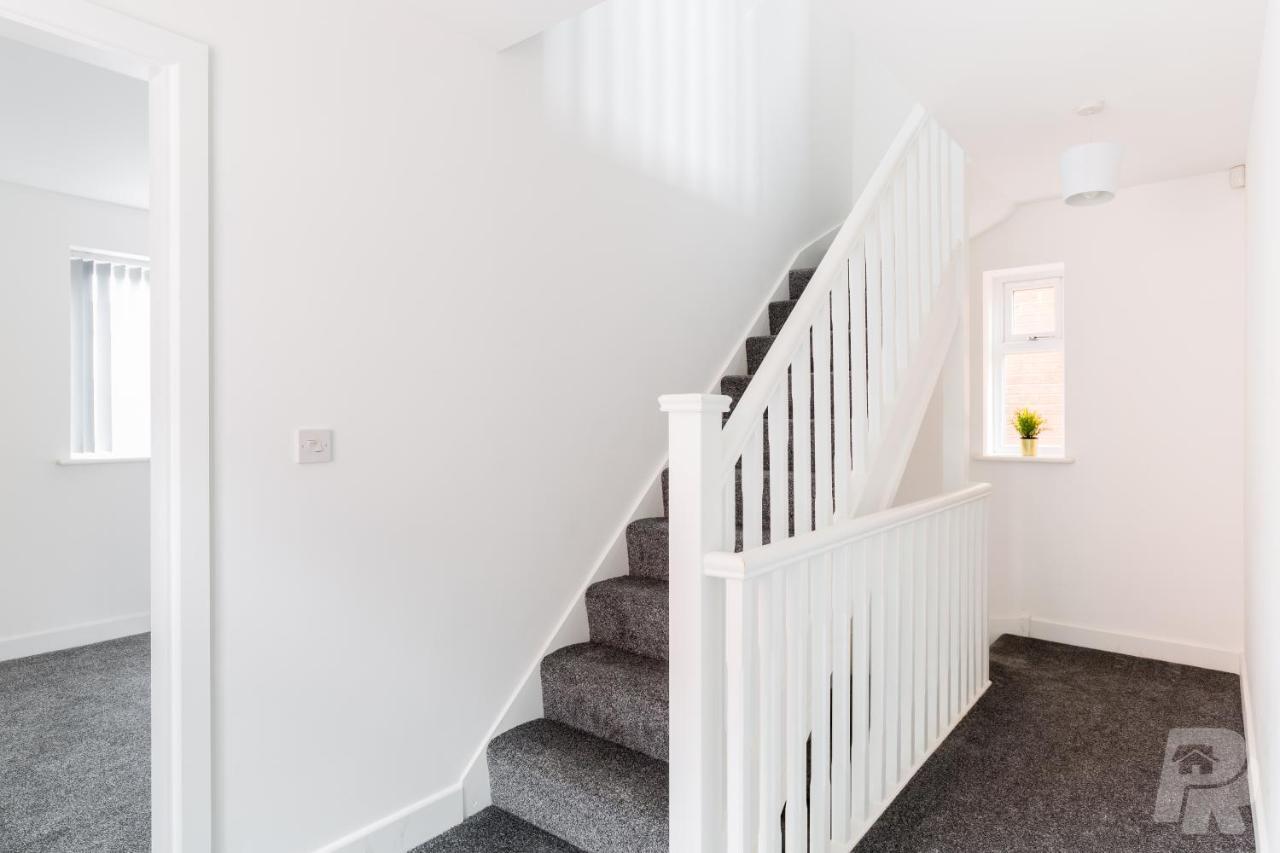 Birmingham Estate I By Prime Stays Bagian luar foto